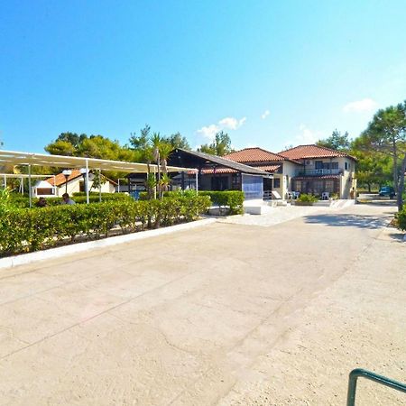 Oasis Beachfront Studios & Apartments, By Zantewize Alykanas  Bagian luar foto