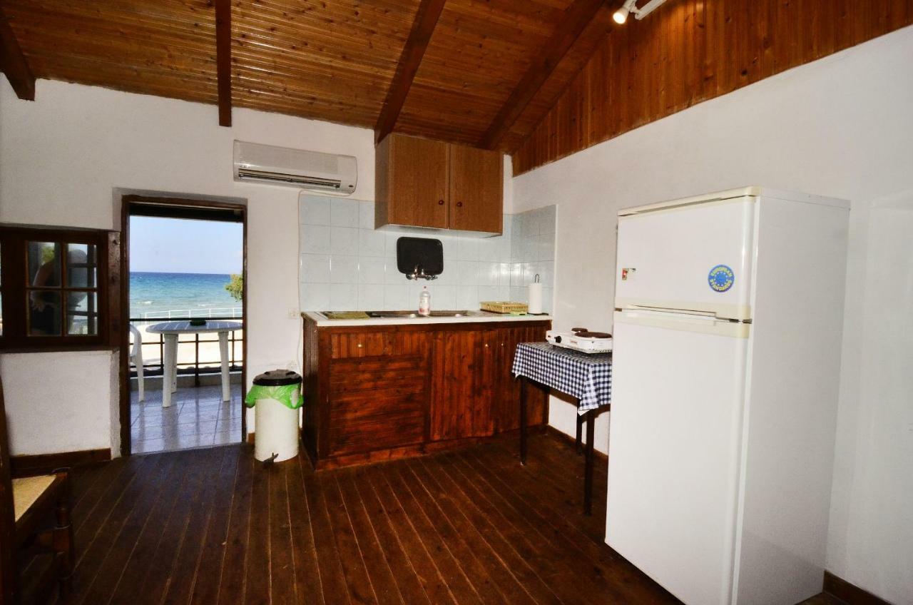 Oasis Beachfront Studios & Apartments, By Zantewize Alykanas  Bagian luar foto